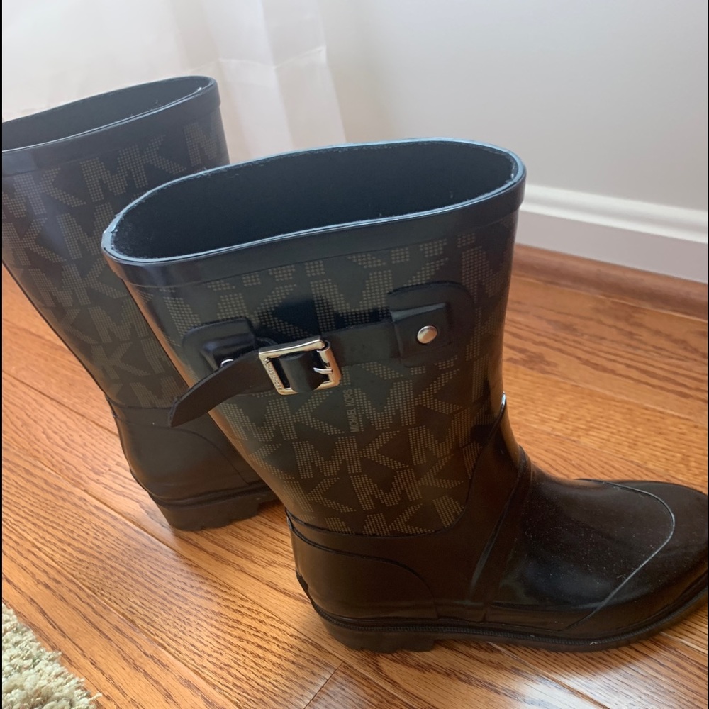Michael Kors Rainboots
